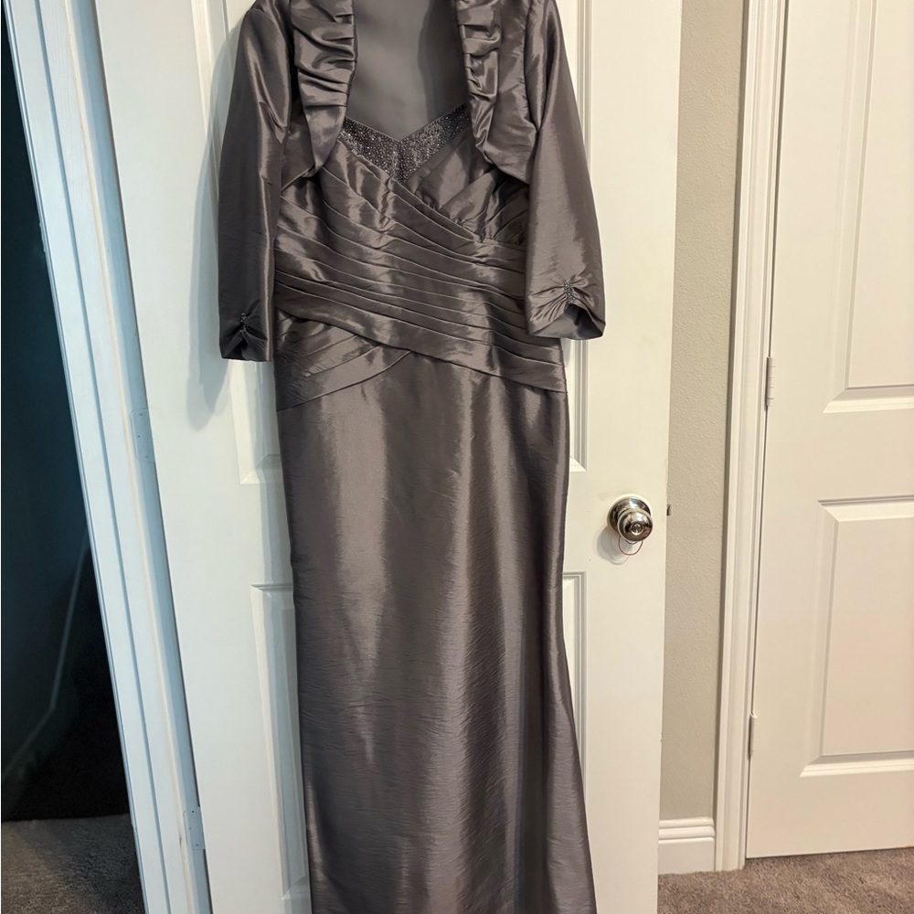 Elegant Gray Evening Gown